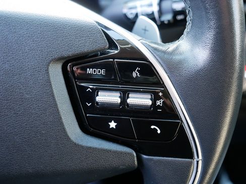 Certified 2023 Kia Niro EX image 29