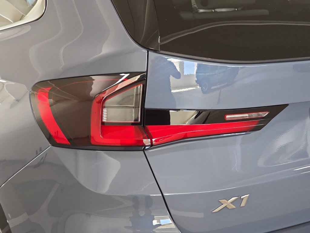 Used 2026 BMW X1 xDrive28i w/ Technology Package AWD/4WD image 33
