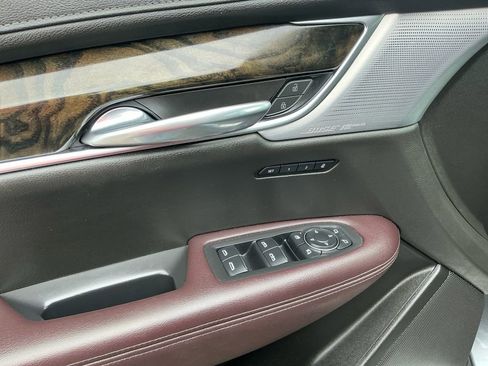 Used 2022 Cadillac XT6 Premium Luxury w/ Technology Package image 16