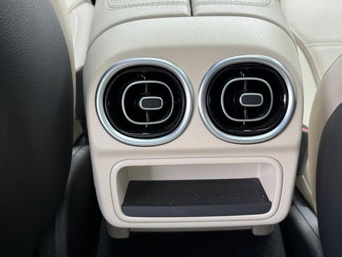 Used 2022 Mercedes-Benz C 300 Sedan image 30