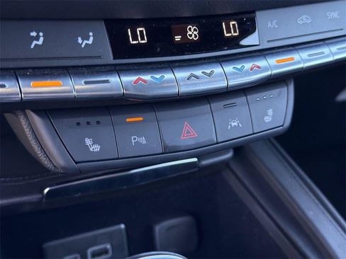 Certified 2023 Cadillac XT4 Sport w/ Cold Weather Package image 19