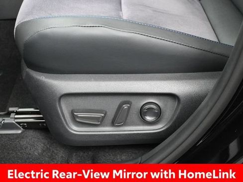 Used 2026 Toyota RAV4 XSE w/ Panoramic Sun Roof Package AWD/4WD image 27