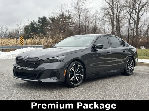 Certified 2024 BMW i5 M60 w/ Premium Package image 3