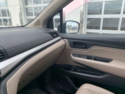 Used 2018 Honda Odyssey EX-L image 17