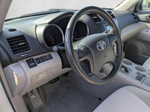 Used 2009 Toyota Highlander 2WD image 10