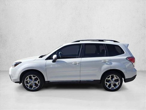 Used 2017 Subaru Forester 2.5i Touring image 8