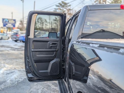 Used 2019 RAM 1500 Express w/ Express Value Package image 32