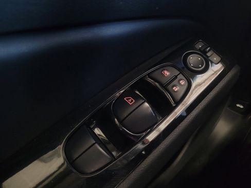 Used 2023 Nissan Altima 2.5 SV FWD image 27