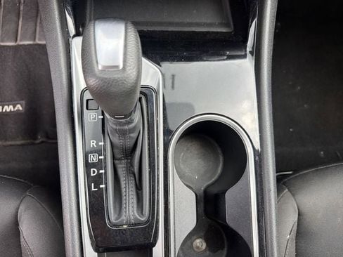 Used 2024 Nissan Altima 2.5 SV FWD image 28