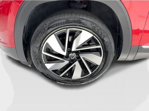 Used 2024 Volkswagen Atlas SEL AWD/4WD image 13