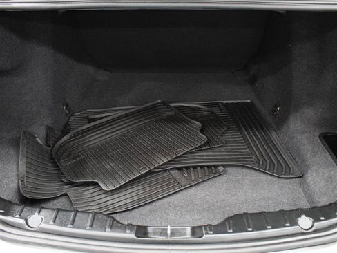 Used 2011 BMW 535i xDrive Sedan image 18