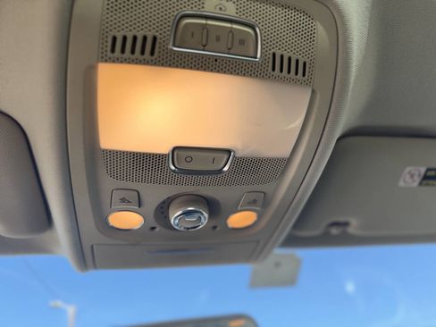 Used 2011 Audi A4 2.0T Premium image 17