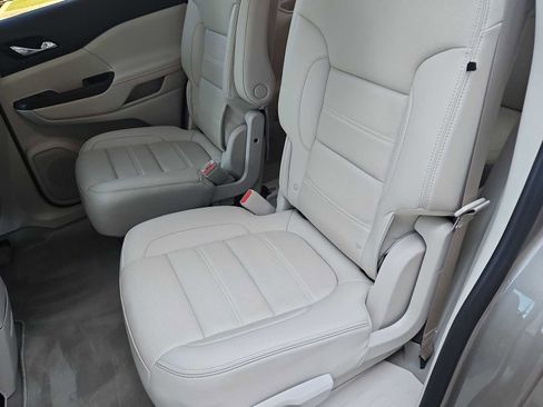 Certified 2022 GMC Acadia Denali w/ Denali Ultimate Package FWD image 20