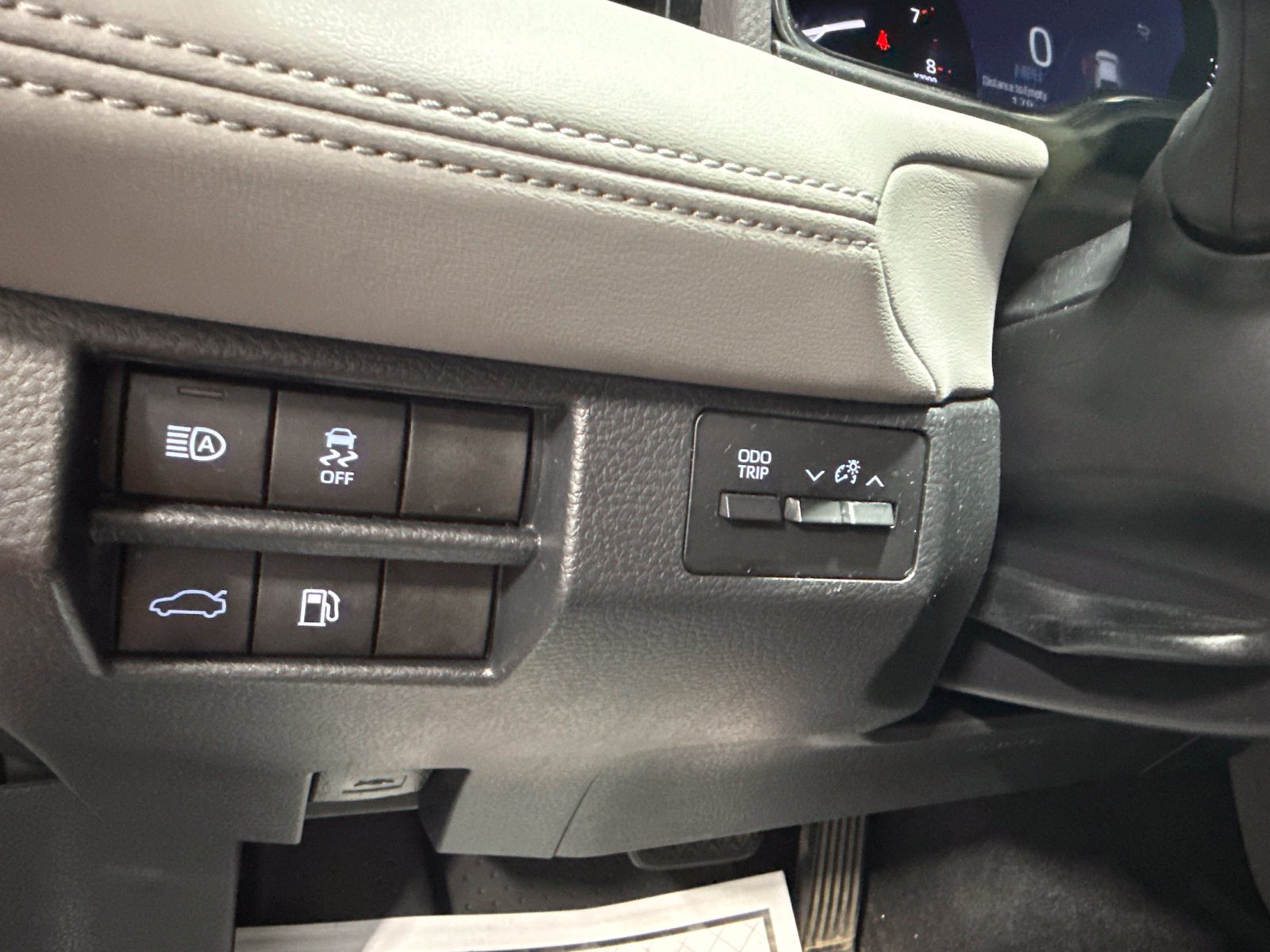 Used 2019 Toyota Avalon XLE w/ Moonroof Package FWD image 43