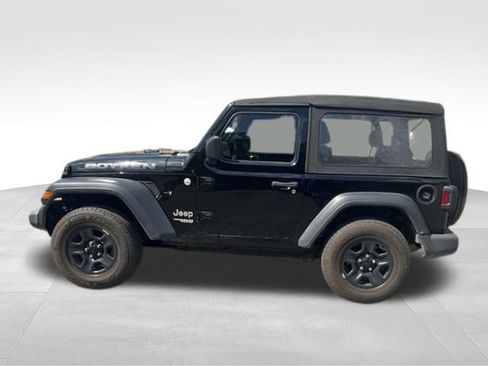 Used 2018 Jeep Wrangler Sport AWD/4WD image 9