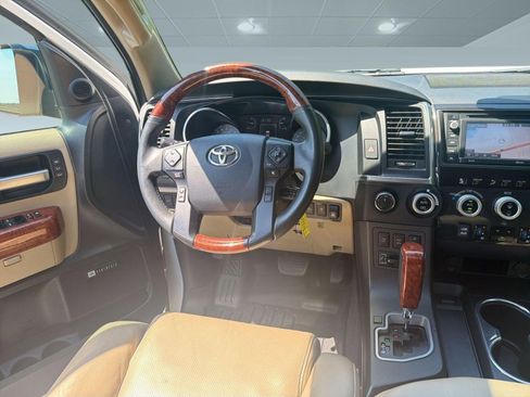 Used 2019 Toyota Sequoia Platinum AWD/4WD image 28