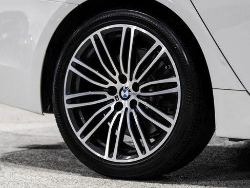 Used 2018 BMW 540i w/ M Sport Package image 69