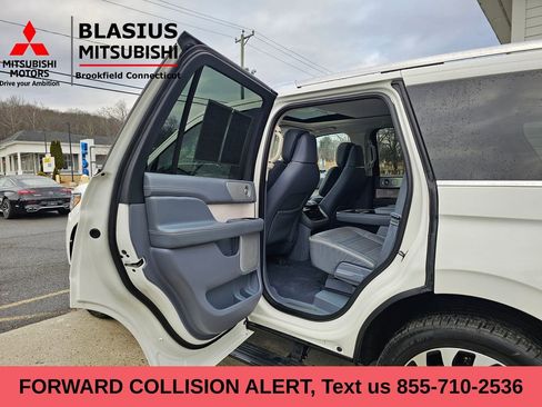 Used 2022 Lincoln Navigator Black Label image 19