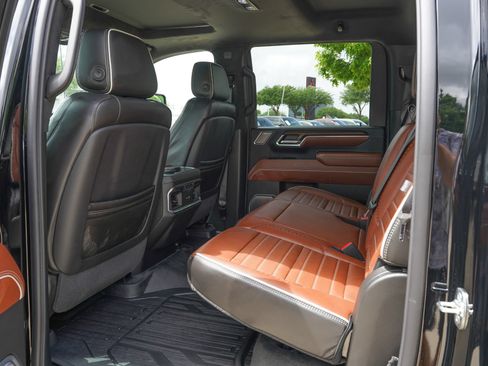 Used 2026 GMC Sierra 2500 Denali Ultimate AWD/4WD image 14