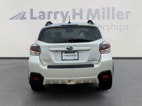 Used 2014 Subaru Crosstrek Touring w/ Popular Package #2 AWD/4WD image 5