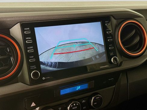 Certified 2023 Toyota Tacoma TRD Off-Road image 15