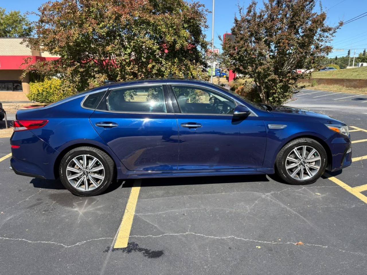Used 2019 Kia Optima EX w/ EX Premium Package FWD image 4