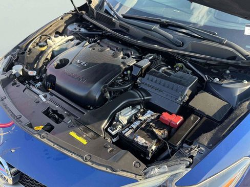 Used 2017 Nissan Maxima Platinum w/ Interior Lighting Package FWD image 63