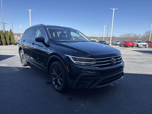 Used 2022 Volkswagen Tiguan SE image 7