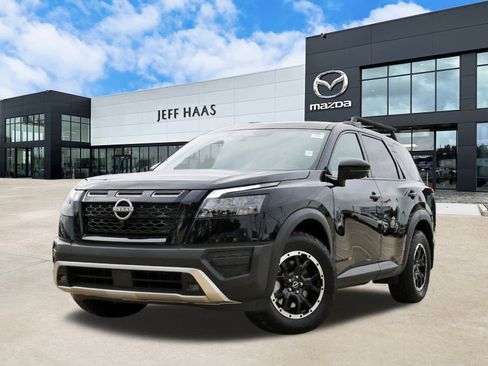 Used 2025 Nissan Pathfinder Rock Creek image 1
