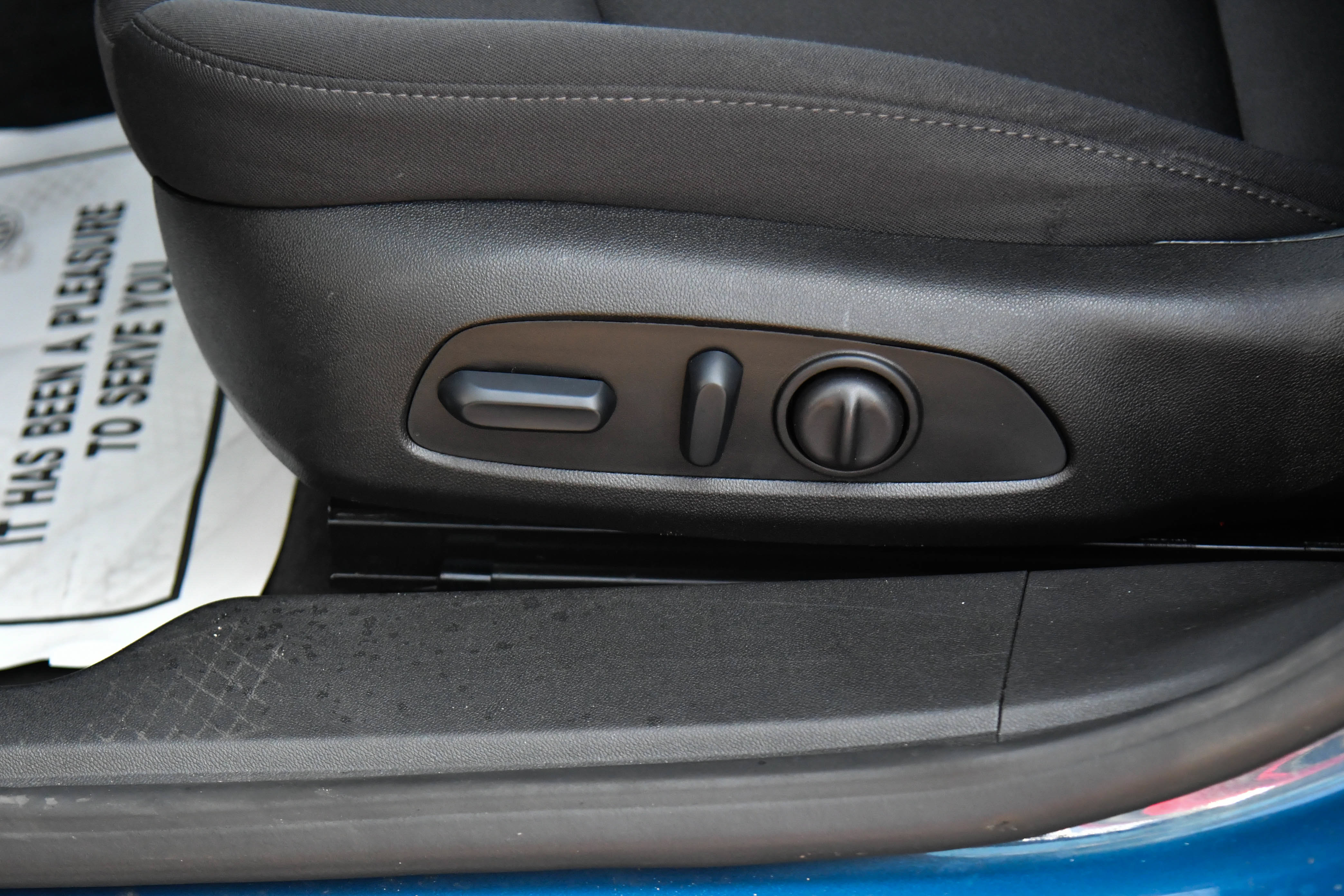 Used 2024 Chevrolet Malibu LT FWD image 16