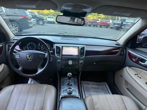 Used 2012 Hyundai Equus Signature RWD image 12