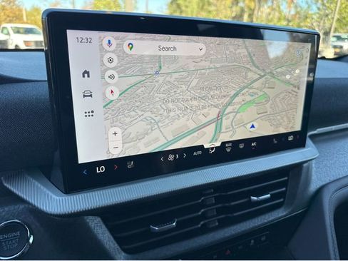 New 2026 Ford Explorer Platinum image 9