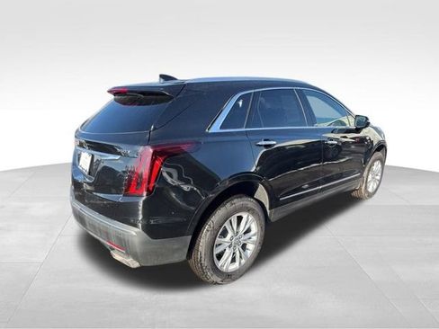 Certified 2025 Cadillac XT5 Luxury image 3