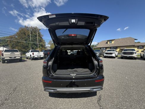 Used 2025 Mitsubishi Outlander SE AWD/4WD image 32