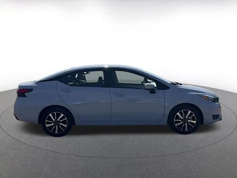 Used 2025 Nissan Versa SV image 12