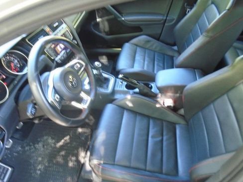 Used 2016 Volkswagen GTI SE w/ Driver Assistance Package image 10