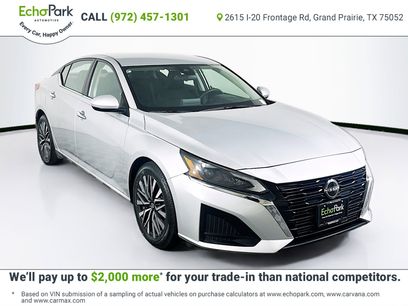 Used 2023 Nissan Altima 2.5 SV