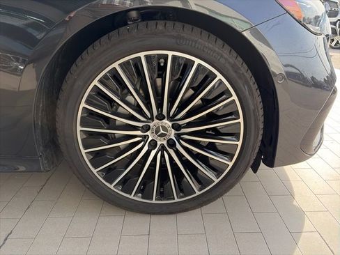 Used 2025 Mercedes-Benz E 350 Sedan image 13