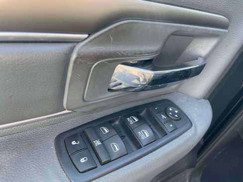 Used 2017 RAM 1500 Big Horn RWD image 12