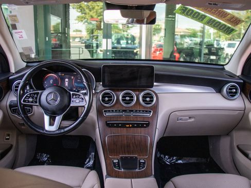 Used 2022 Mercedes-Benz GLC 300 4MATIC image 15