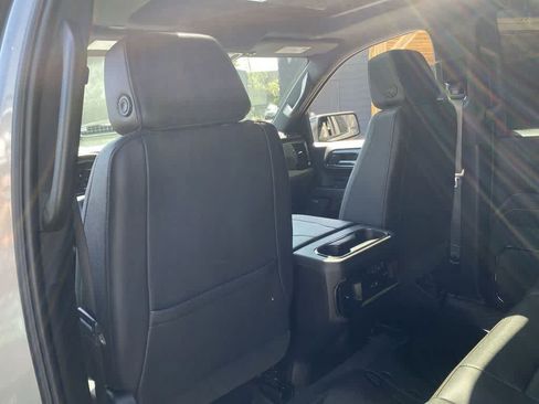 Used 2024 GMC Sierra 1500 AT4 w/ Technology Package AWD/4WD image 15