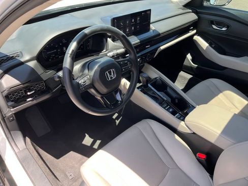 Certified 2024 Honda Accord EX-L image 4