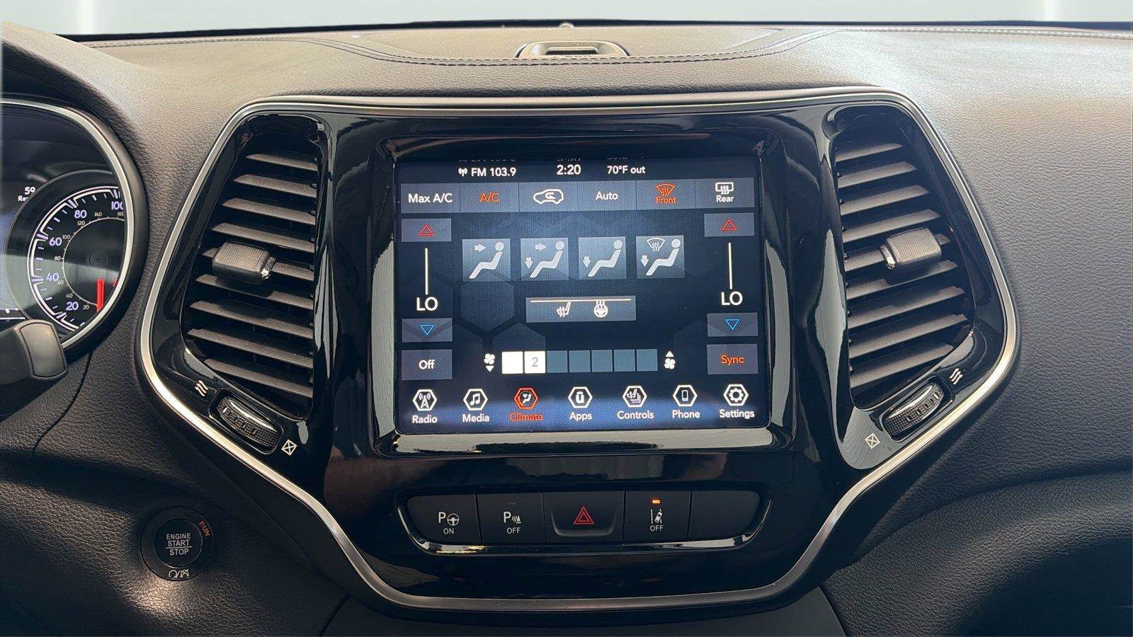 Used 2021 Jeep Cherokee Limited AWD/4WD image 18