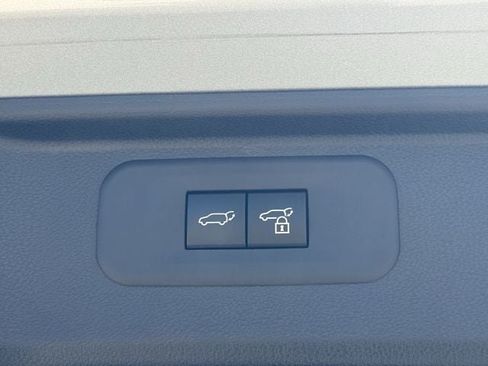 Used 2025 Toyota Grand Highlander AWD image 33