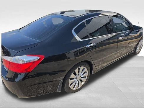Used 2015 Honda Accord Touring image 8