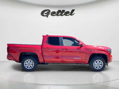 Certified 2025 Toyota Tacoma SR5 RWD image 4