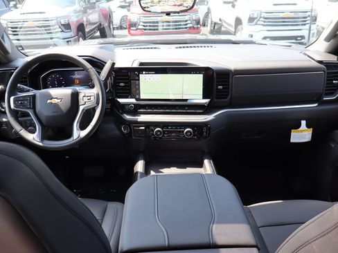 New 2026 Chevrolet Silverado 2500 LTZ w/ LTZ Convenience Package AWD/4WD image 26