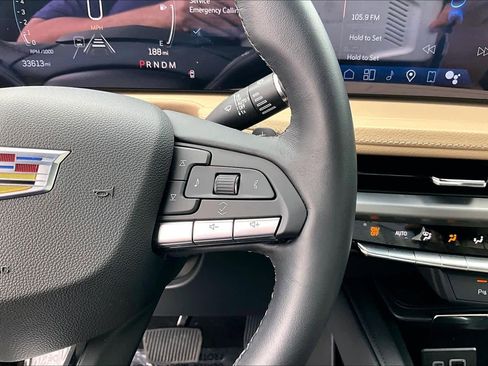 Used 2025 Cadillac XT4 Premium Luxury FWD image 24