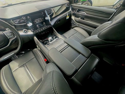 New 2026 Jeep Grand Wagoneer L Summit w/ Rear Seat Video Group I AWD/4WD image 22