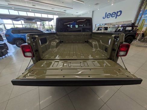New 2026 Jeep Gladiator Sport AWD/4WD image 11